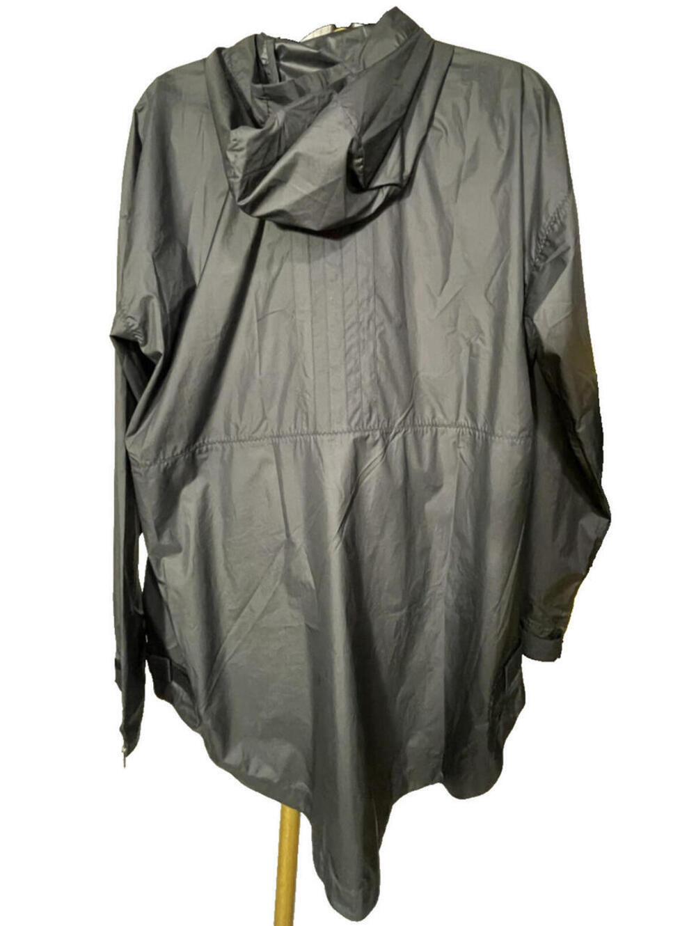 NWT Adidas Terrex Men's "Made To Be Remade" Windbreaker Anorak Jacket Sz Medium - Picture 2 of 9